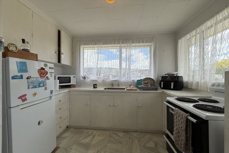 Photo of property in 24a Oregon Drive, Maoribank, Upper Hutt, 5018