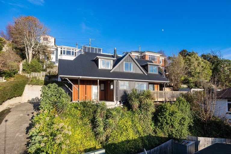 Photo of property in 48 Easther Crescent, Kew, Dunedin, 9012