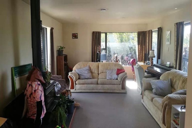 Photo of property in 57 Staveley Street, Avonhead, Christchurch, 8042