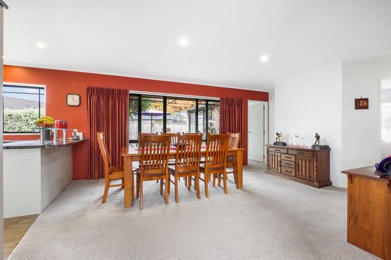 Photo of property in 83 Wiltshire Drive, Huntington, Hamilton, 3210