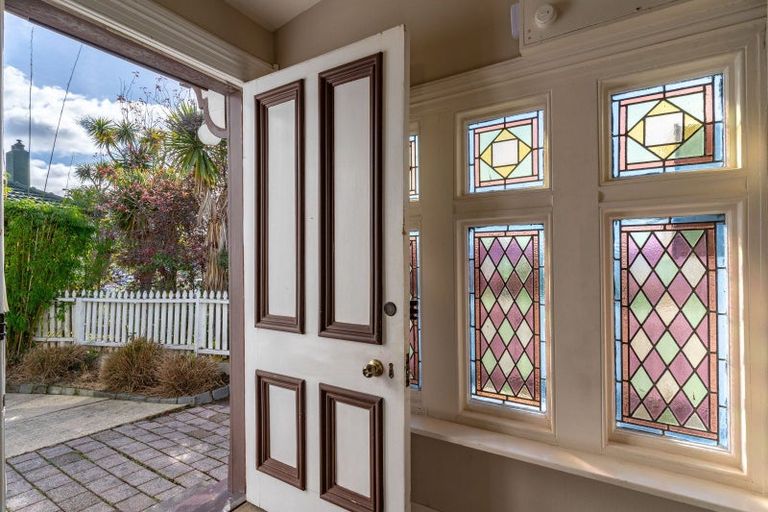 Photo of property in 38 Easther Crescent, Kew, Dunedin, 9012