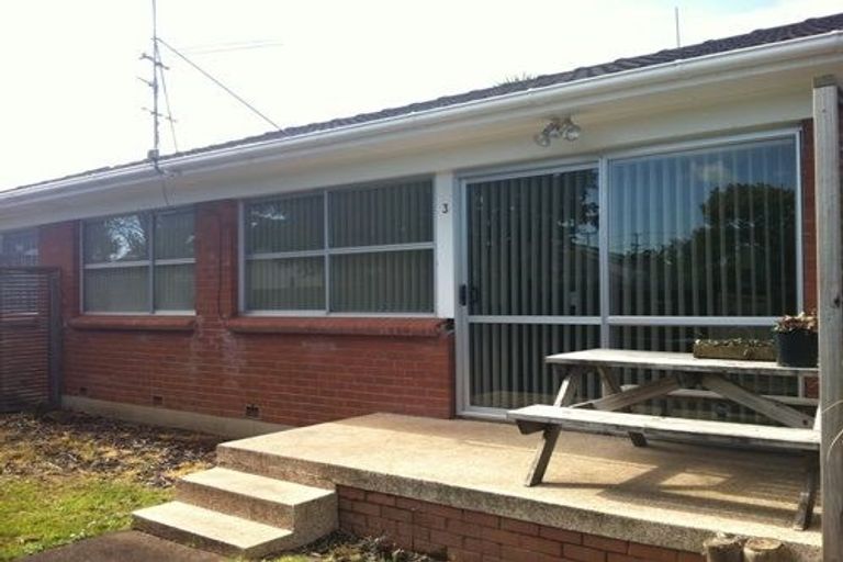 Photo of property in 3/8 Maunu Road, Papatoetoe, Auckland, 2025