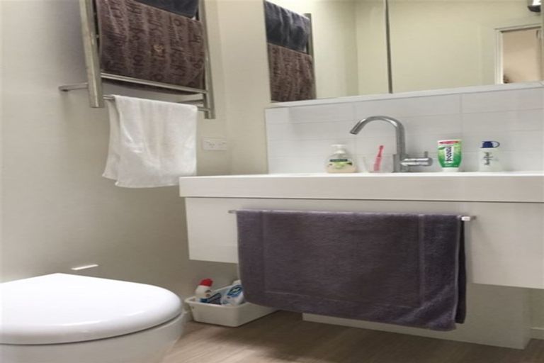 Photo of property in 2/195 Clyde Road, Burnside, Christchurch, 8053