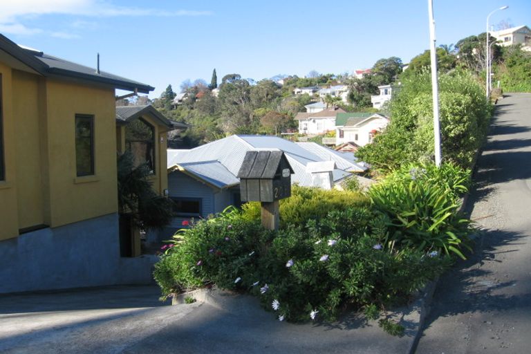 Photo of property in 20 Seapoint Road, Bluff Hill, Napier, 4110