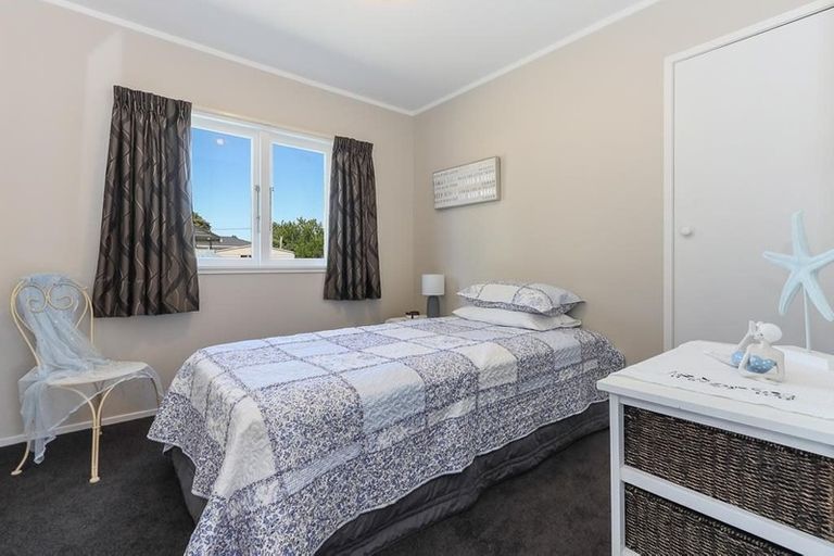 Photo of property in 12a Charles Road, Hannahs Bay, Rotorua, 3010