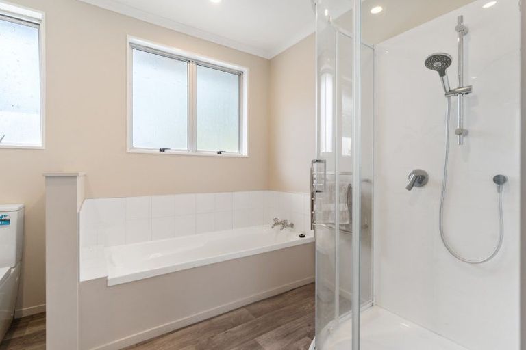 Photo of property in 18 Frederick Street, Carterton, 5713