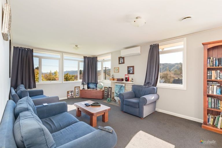 Photo of property in 20 Norana Road, Maoribank, Upper Hutt, 5018