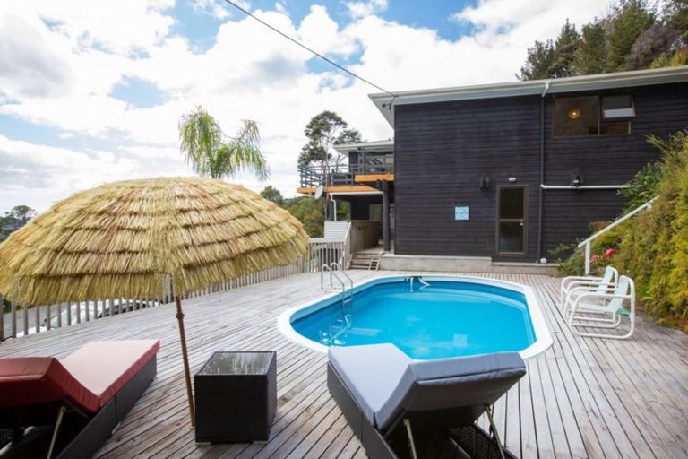 Photo of property in 986 Sandspit Road, Sandspit, Warkworth, 0982