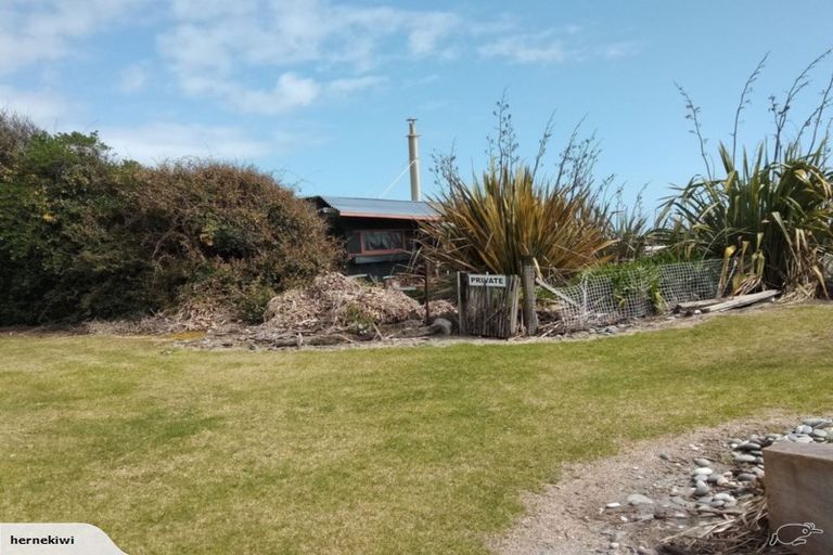 Photo of property in 25 Main Rd Ngakawau, Ngakawau, 7824