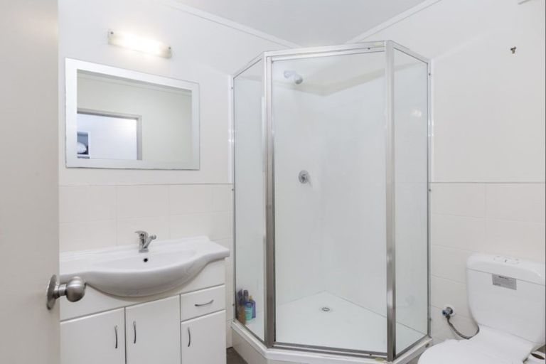 Photo of property in 204 Vipond Road, Stanmore Bay, Whangaparaoa, 0932