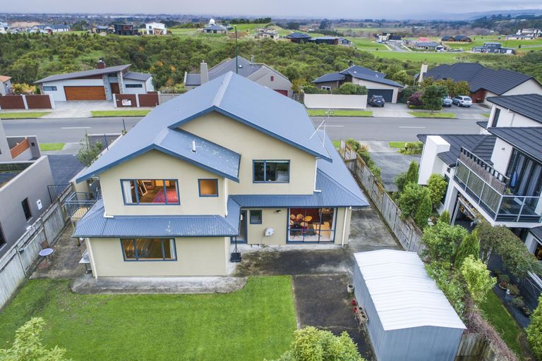 Photo of property in 56 Ruapehu Drive, Fitzherbert, Palmerston North, 4410