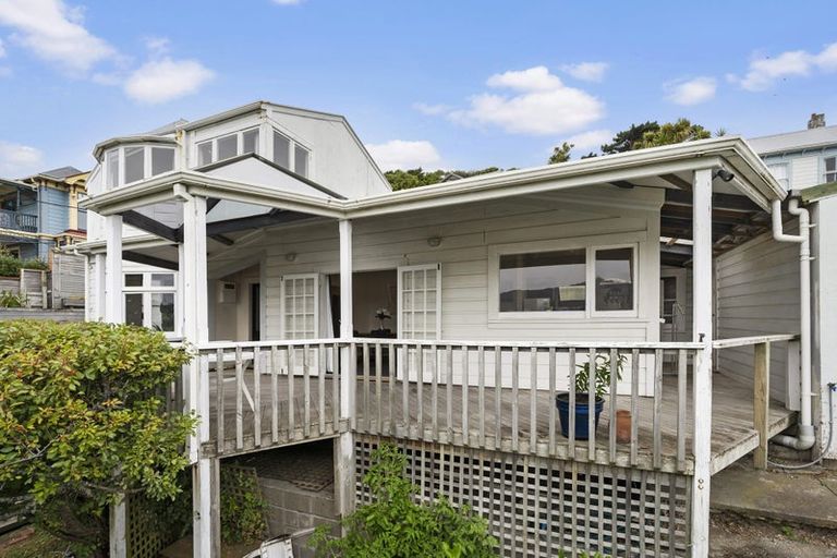 Photo of property in 6 Doctors Common, Mount Victoria, Wellington, 6011