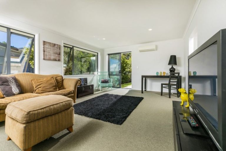 Photo of property in 3 Aberley Road, Schnapper Rock, Auckland, 0632