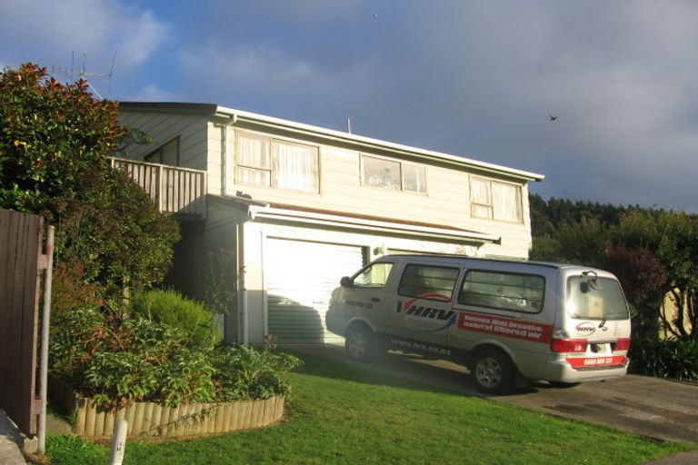 Photo of property in 54 Fyvie Avenue, Tawa, Wellington, 5028