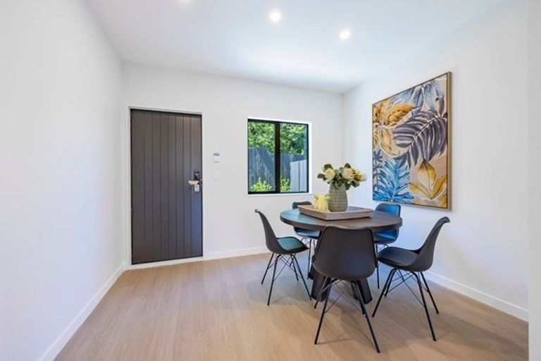 Photo of property in 8/6 Harrison Avenue, Belmont, Auckland, 0622