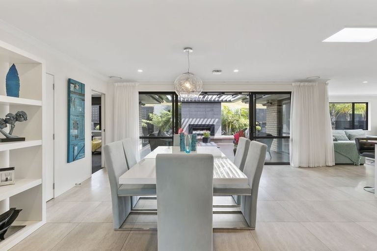 Photo of property in 17 Wautaiti Drive, Riverhead, 0820