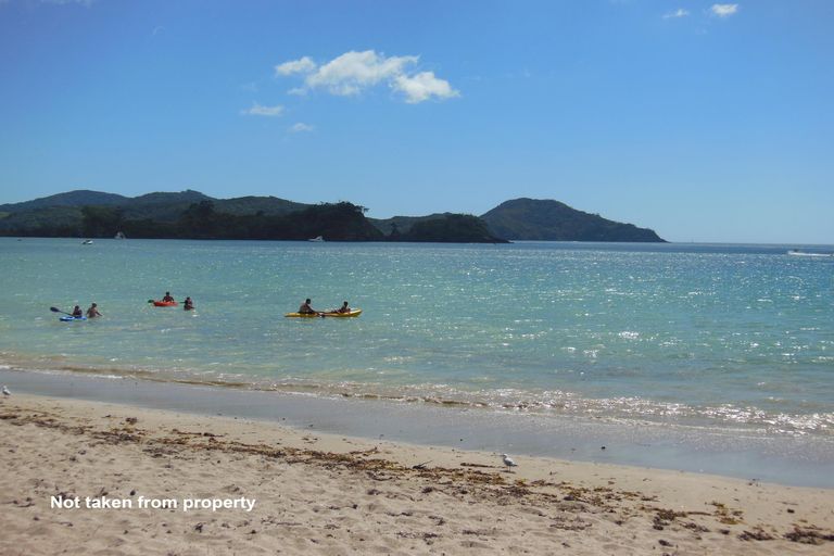 Photo of property in 133 Oakura Road, Oakura, Hikurangi, 0184