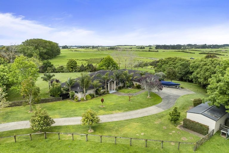 Photo of property in 300 Glenbrook Beach Road, Glenbrook, Waiuku, 2681