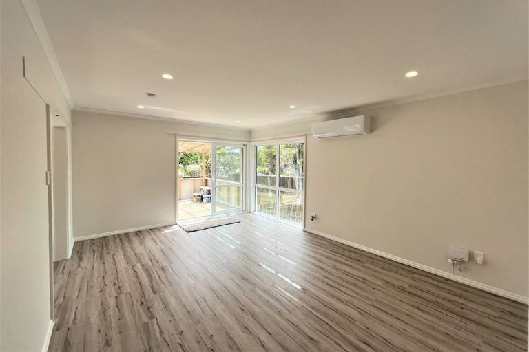 Photo of property in 21 Castleton Street, Birkdale, Auckland, 0626