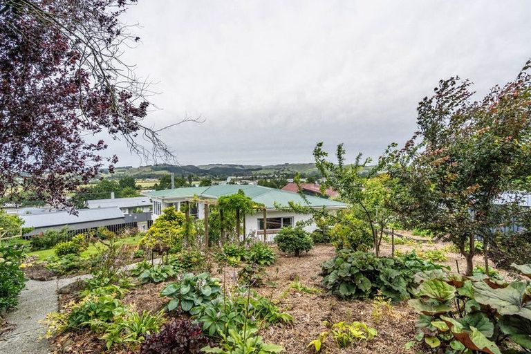 Photo of property in 10 Seymour Street, Gore, 9710