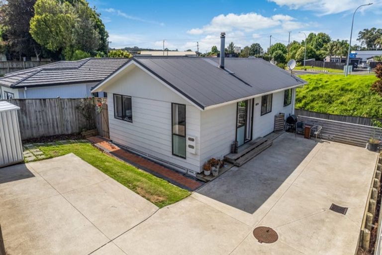 Photo of property in 7d Collingwood Road, Waiuku, 2123