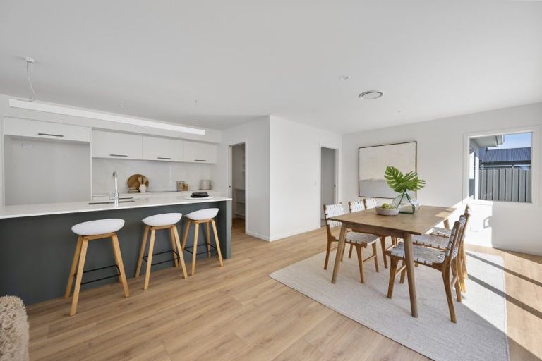 Photo of property in 10 Cassin Place, Taradale, Napier, 4112