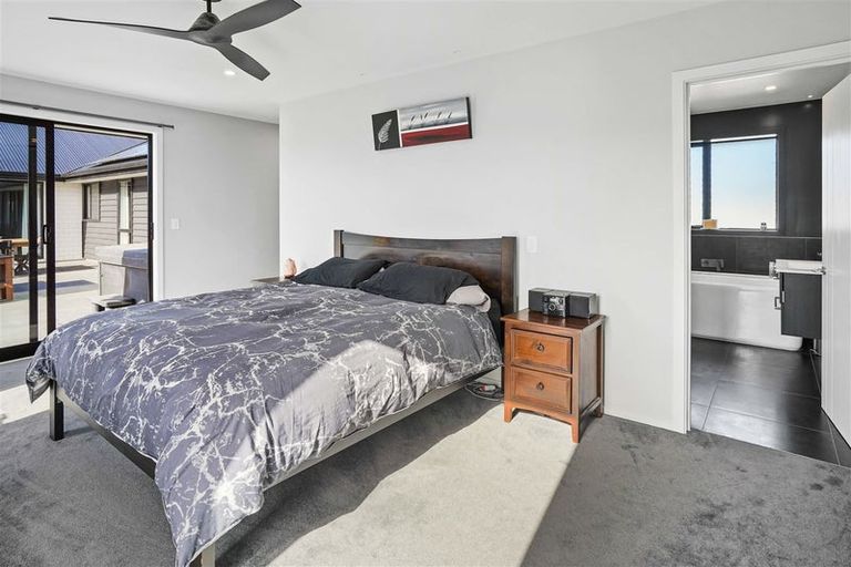 Photo of property in 14 Quail Way, Amberley, 7410