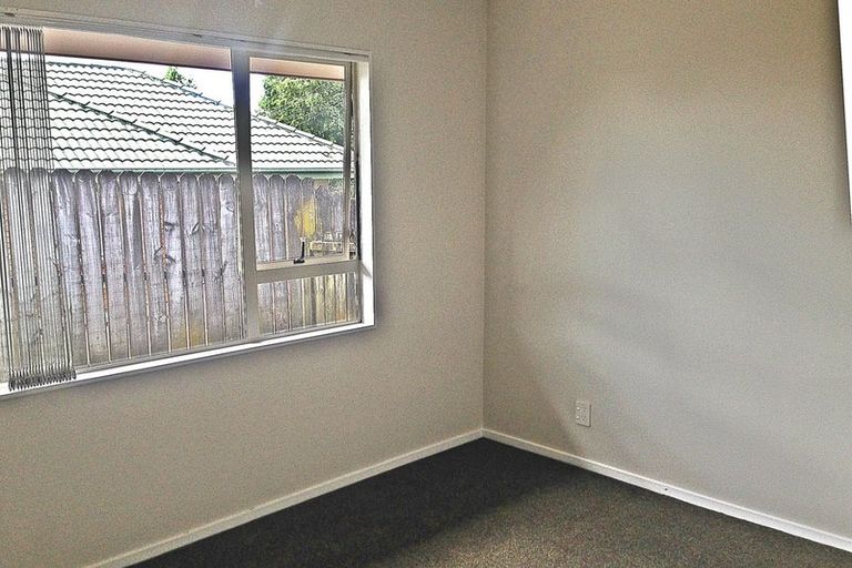 Photo of property in 100b Parrs Cross Road, Henderson, Auckland, 0612
