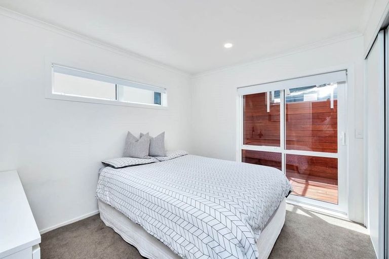 Photo of property in 32k Parr Terrace, Castor Bay, Auckland, 0620