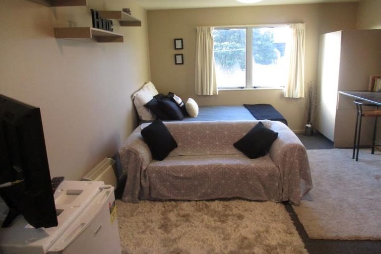 Photo of property in Basin Reserve Complex, 58/4 Sussex Street, Mount Cook, Wellington, 6021