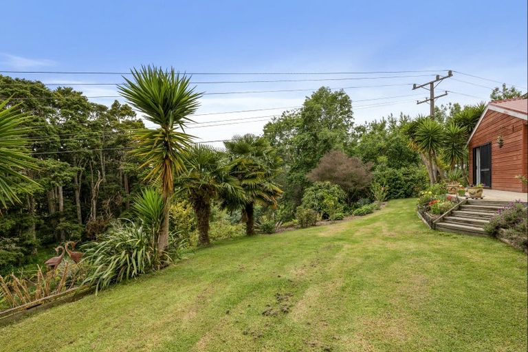Photo of property in 59 Gibbons Road, Kaiwaka, 0573