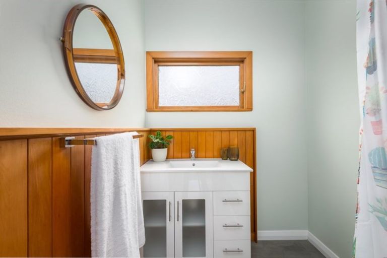 Photo of property in 14 Tabart Street, Woolston, Christchurch, 8023