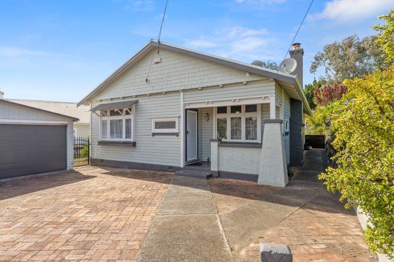 Photo of property in 1 Tawa Street, Gonville, Whanganui, 4501
