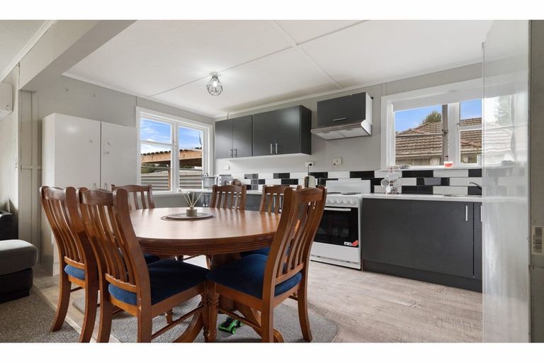 Photo of property in 182 Langdons Road, Northcote, Christchurch, 8052