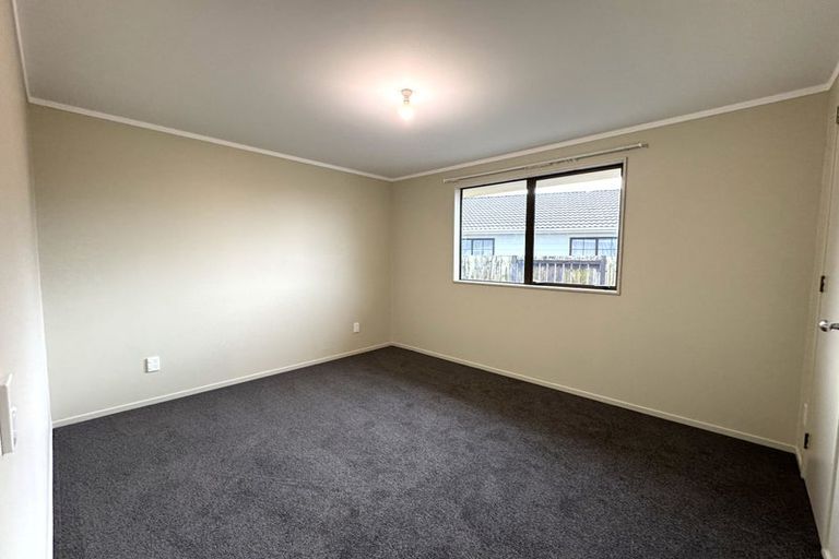 Photo of property in 18 Cargill Grove, Kelvin Grove, Palmerston North, 4414
