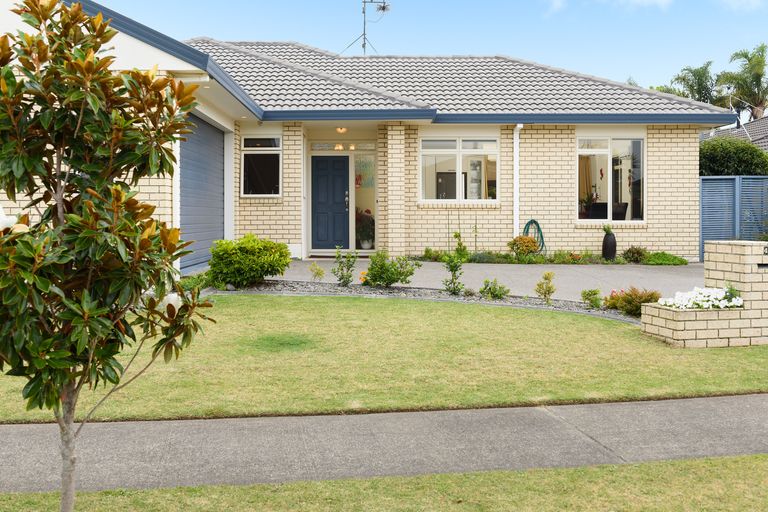 Photo of property in 48 Aranui Drive, Papamoa Beach, Papamoa, 3118