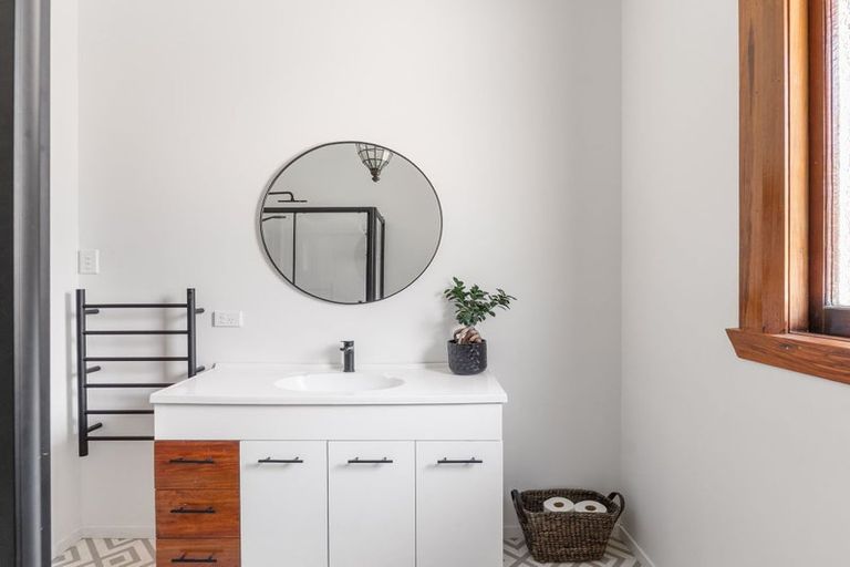 Photo of property in 676 Gladstone Road, Te Hapara, Gisborne, 4010