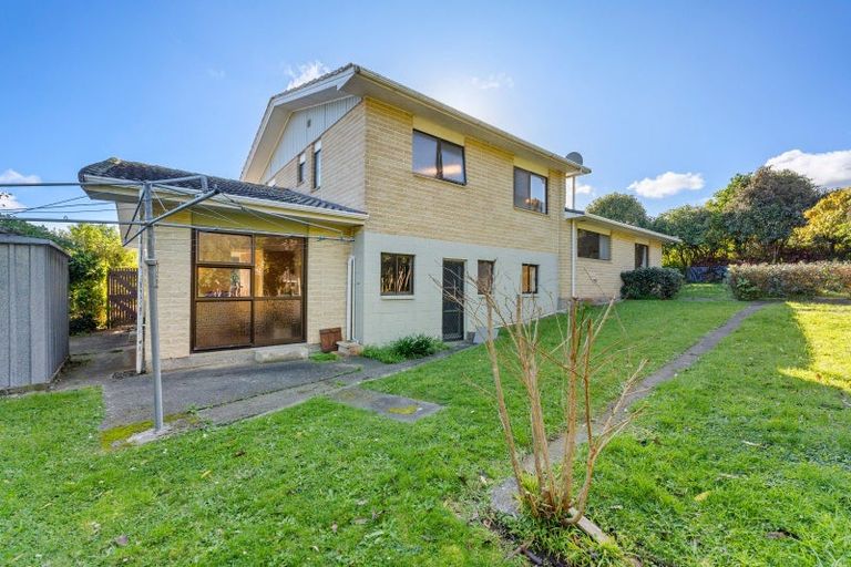 Photo of property in 11 Te Maku Grove, Waikanae, 5036