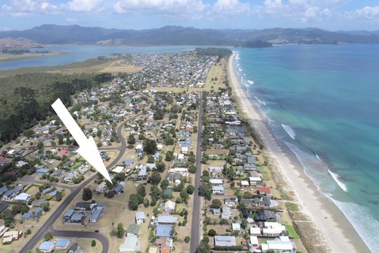 Photo of property in 219 Waimaire Avenue, Matarangi, Whitianga, 3592