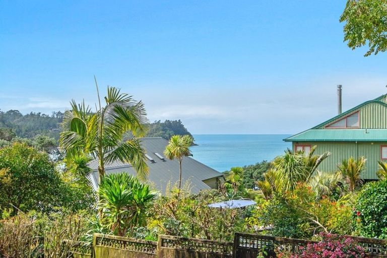 Photo of property in 31 Ocean View Road, Hatfields Beach, Orewa, 0931