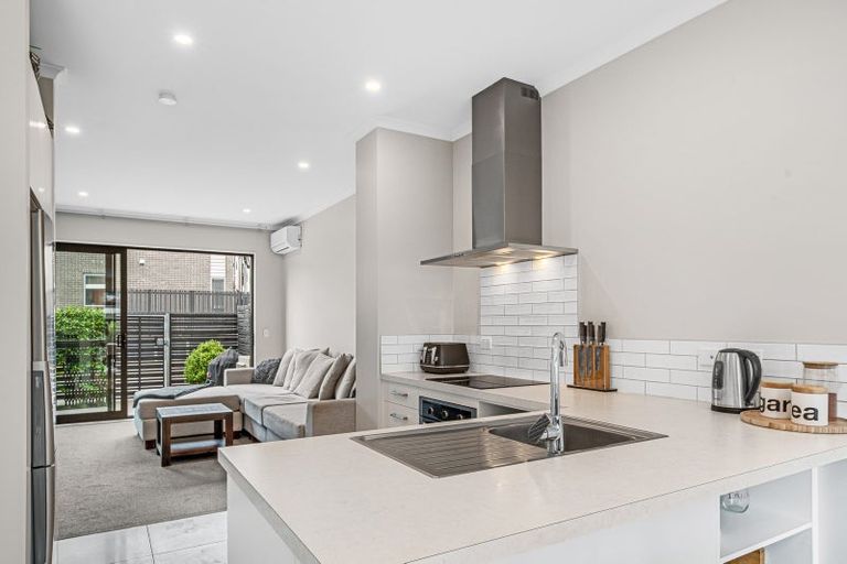 Photo of property in 41 Nugget Avenue, Hobsonville, Auckland, 0616