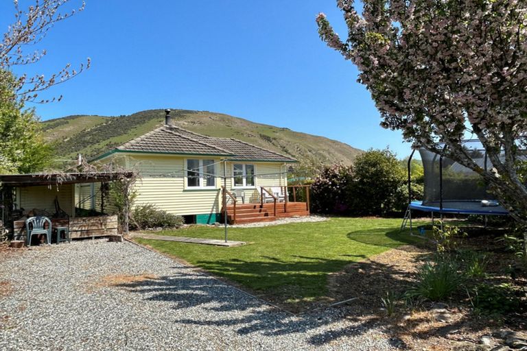 Photo of property in 1675 Teviot Road, Millers Flat, Roxburgh, 9572