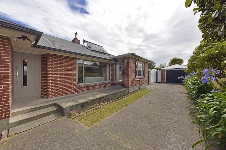 Photo of property in 16 Derwent Street, Bryndwr, Christchurch, 8053