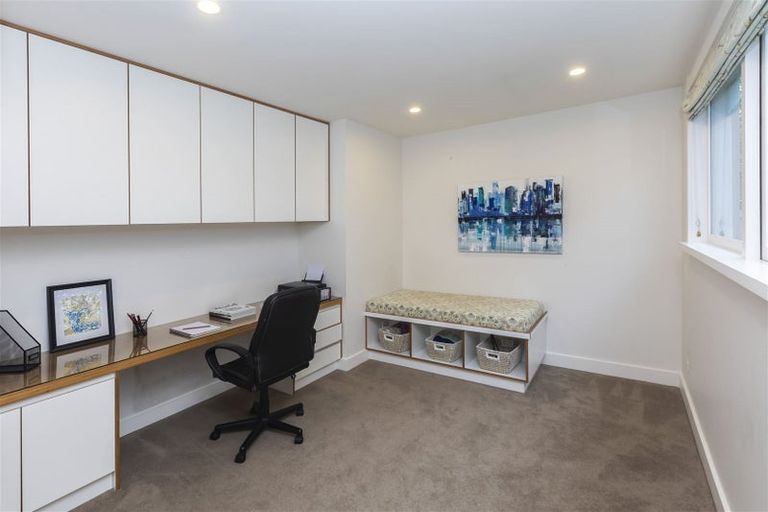 Photo of property in 17a Halton Street, Strowan, Christchurch, 8052