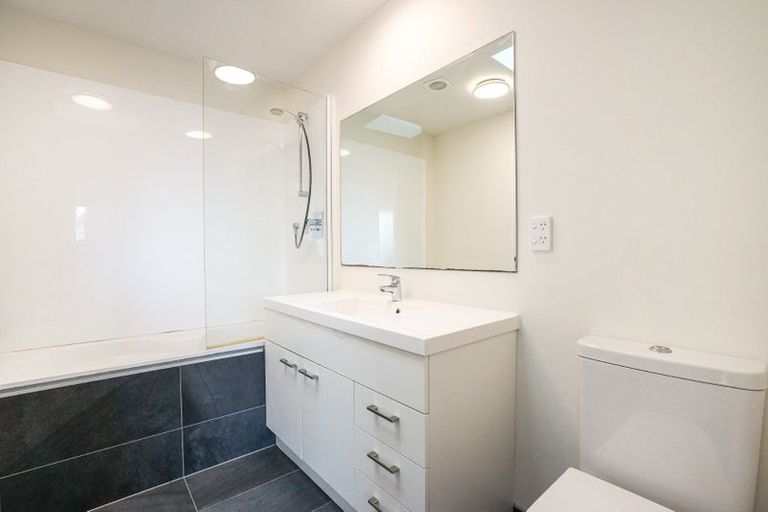 Photo of property in 75 Grove Road, Papakura, 2110