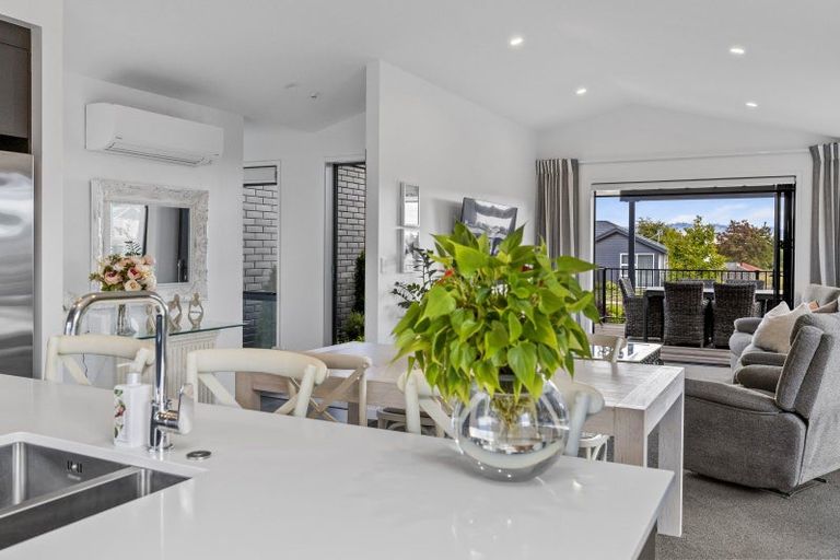 Photo of property in 43 Harakeke Drive, Wharewaka, Taupo, 3330