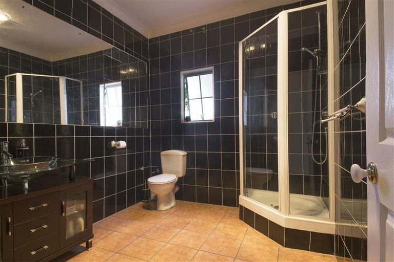 Photo of property in 13 Belvedere Court, West Harbour, Auckland, 0618