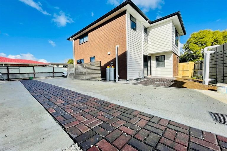 Photo of property in 715a Massey Road, Mangere, Auckland, 2022