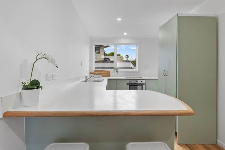 Photo of property in 11 Paul Place, Pakuranga, Auckland, 2010