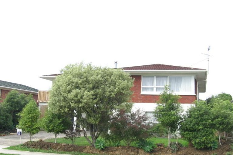 Photo of property in 18 Glenside Avenue, Pakuranga, Auckland, 2010